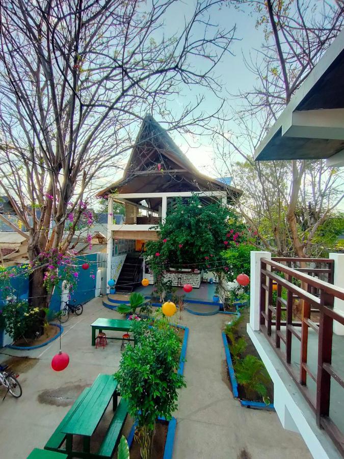 Gili Beach Bum Hostel Gili Trawangan Eksteriør billede