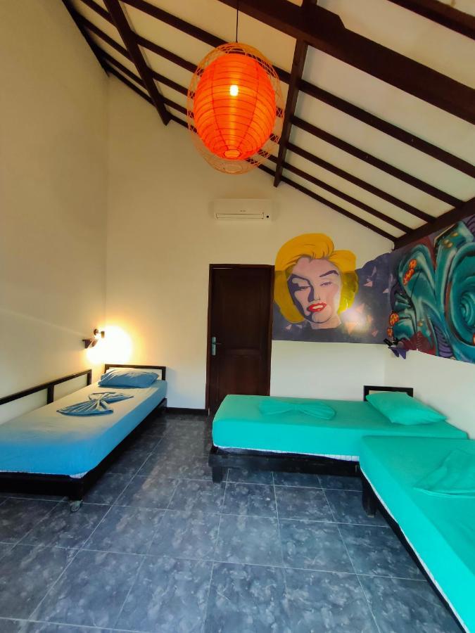 Gili Beach Bum Hostel Gili Trawangan Eksteriør billede