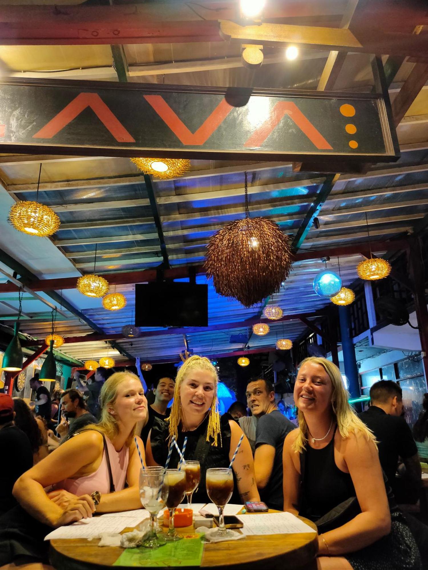 Gili Beach Bum Hostel Gili Trawangan Eksteriør billede