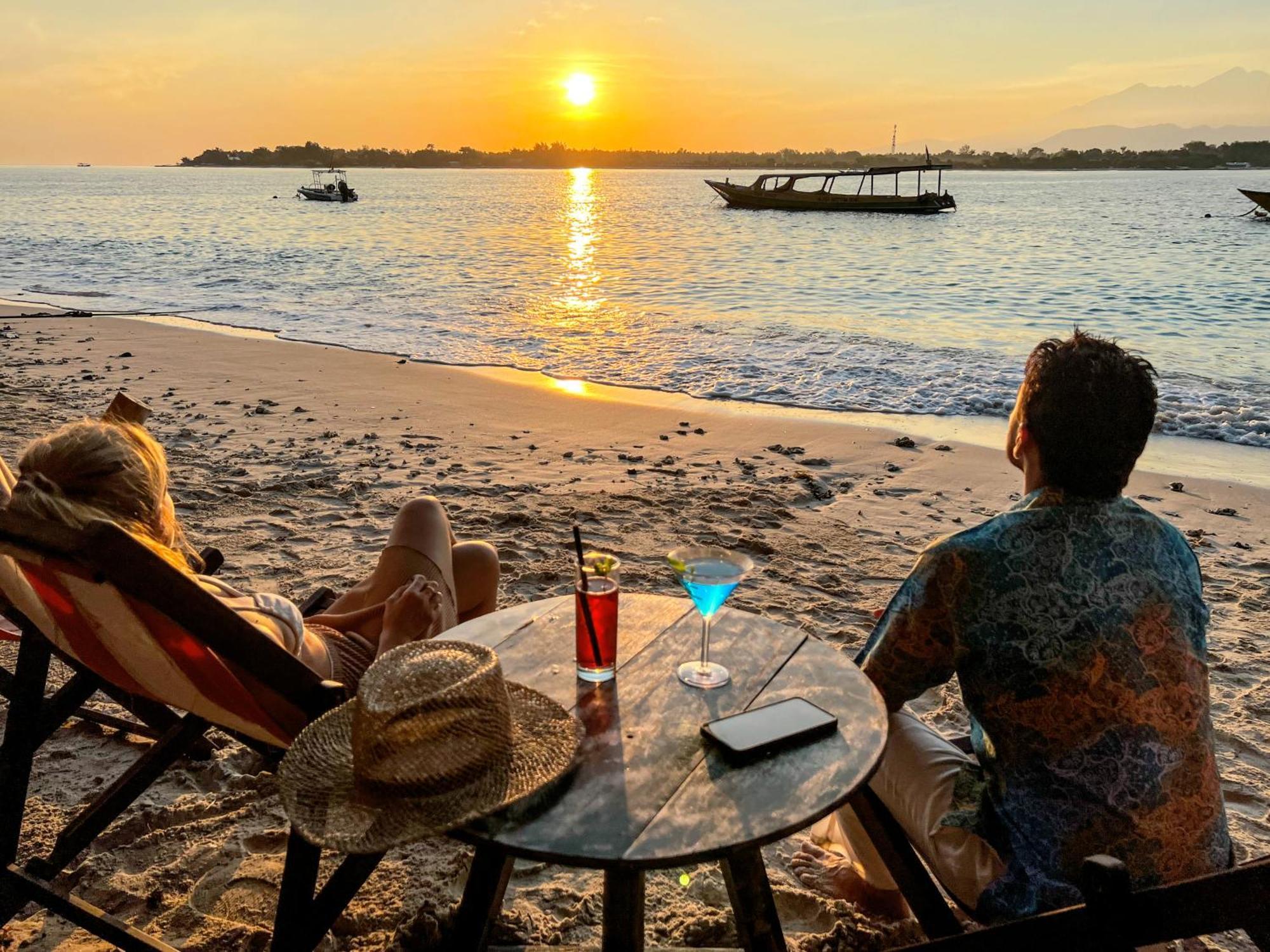 Gili Beach Bum Hostel Gili Trawangan Eksteriør billede