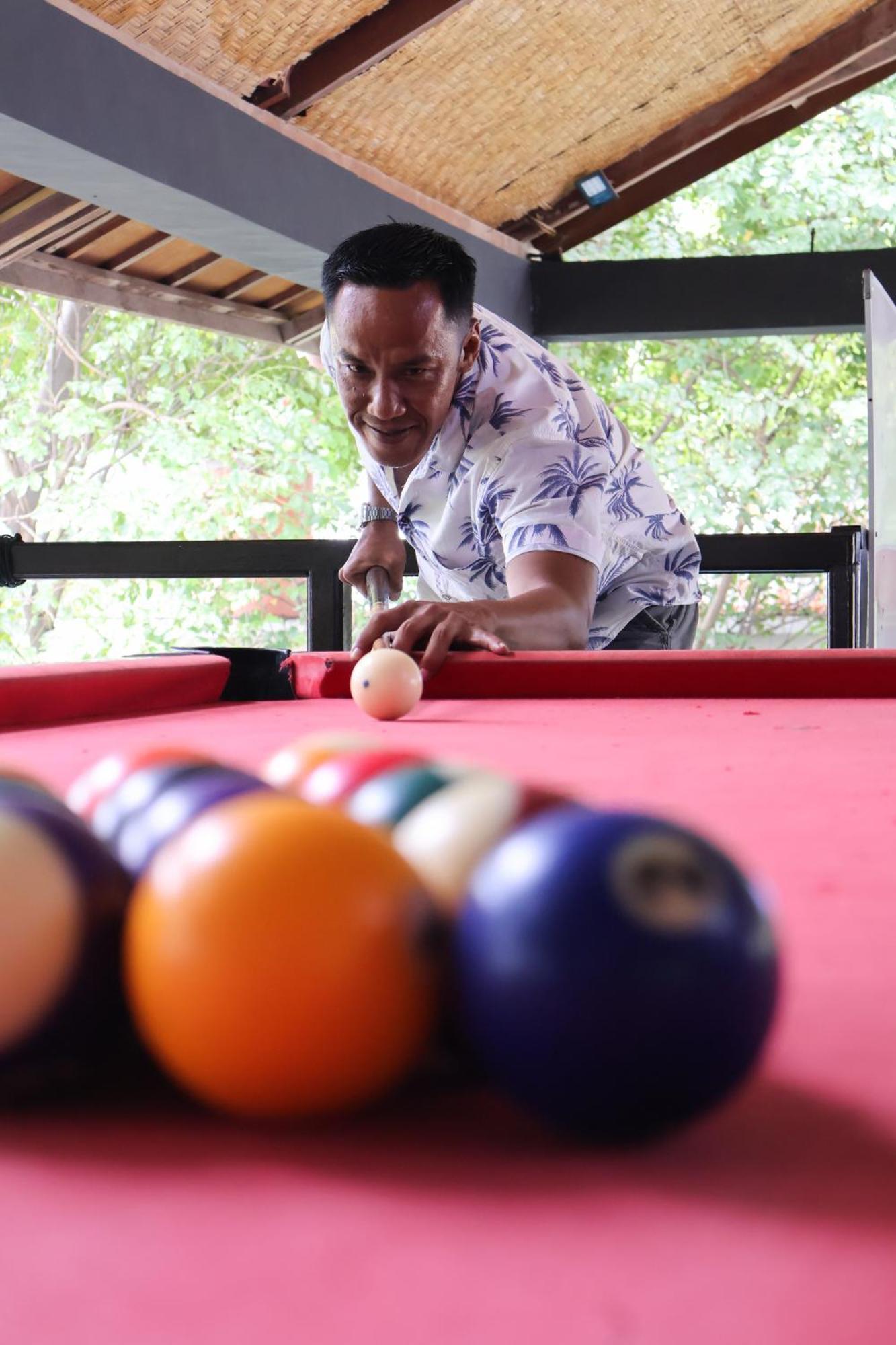 Gili Beach Bum Hostel Gili Trawangan Eksteriør billede