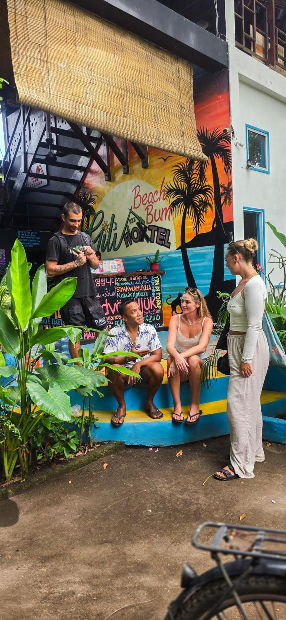Gili Beach Bum Hostel Gili Trawangan Eksteriør billede