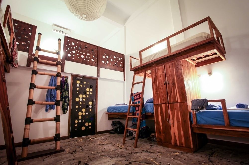 Gili Beach Bum Hostel Gili Trawangan Eksteriør billede